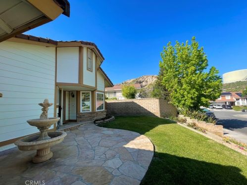 15213 Oleander Ct, Santa Clarita, CA 91387-4420