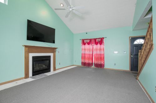 1167 Barlowe Run Dr, Blacklick OH  43004-9082 exterior