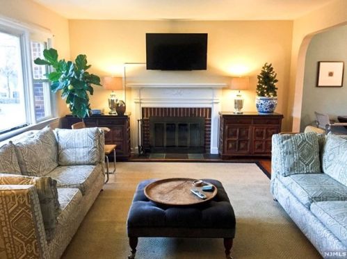 212 California St, Ridgewood NJ  07450-1342 exterior