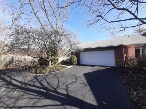 3506 Forestoak Ct, Cincinnati, OH 45208-1808