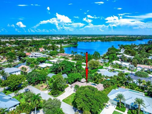 757 7th St, Delray Beach, FL 33444-2825