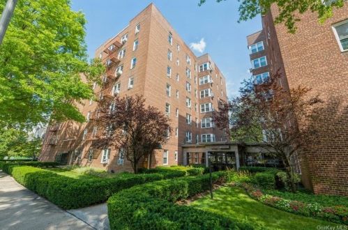 625 Gramatan Ave, Mount Vernon, NY 10552-1839