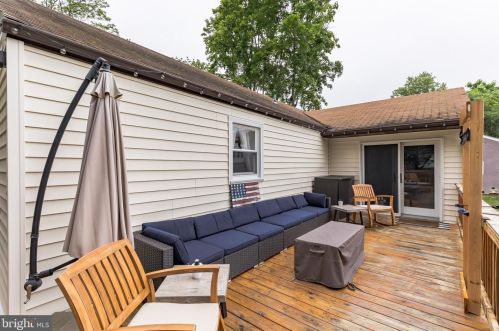 107 Allison Rd, Willow Grove PA  19090-3112 exterior