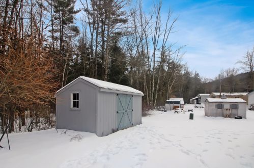 2 Elcona Dr, Keene NH  03431-5706 exterior