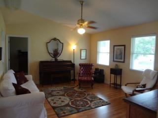 651 Long Hollow Rd, Maryville, TN 37801-7814
