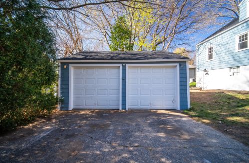 2403 Nichols Ave, Stratford CT  06614-1720 exterior