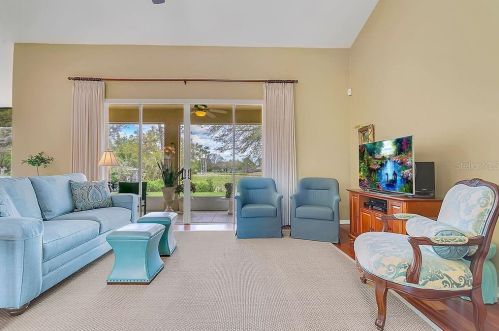 291 Isle Of Sky Cir, Orlando, FL 32828-8530