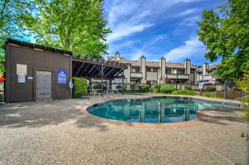 214 Wales Dr, Folsom CA  95630-2851 exterior