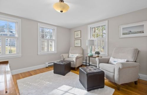 95 Whitcomb Ave, Hingham MA  02043-3348 exterior