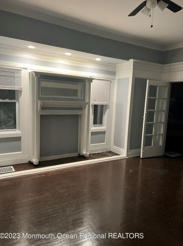 112 Broad St, Tinton Falls NJ  07701-1915 exterior