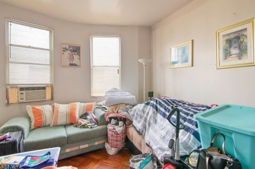 1601 Union Tpke, North Bergen NJ  07047-2546 exterior