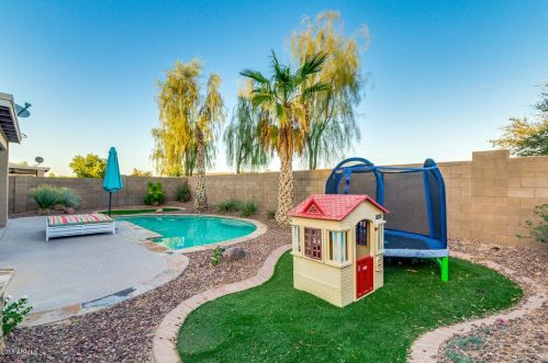 21777 Dietz Dr, Maricopa, AZ 85138-5547