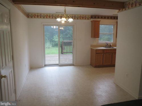 158 Camel Hump Ct, Richmond National Battlefiel VA  22835-2688 exterior