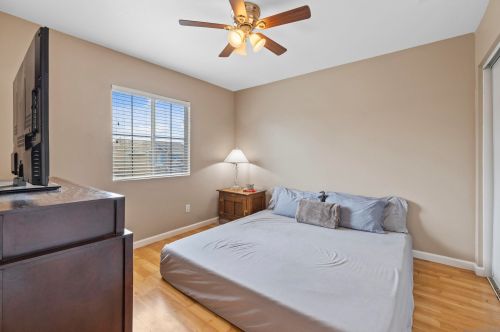 42092 Orange Blossom Dr, Temecula CA  92591-5542 exterior