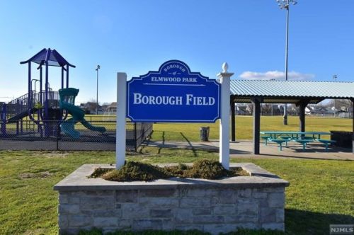 26 Elmwood Ter, Elmwood Park NJ  07407-1729 exterior