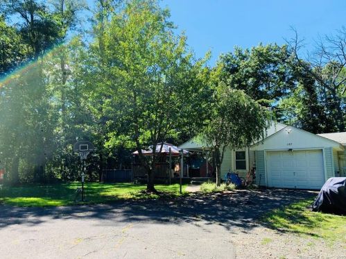 687 Bound Line Rd, Waterbury CT  06716-1542 exterior