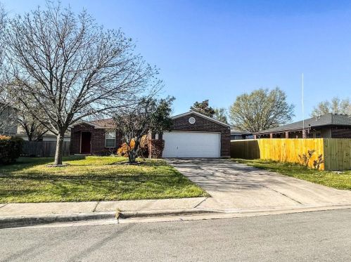 177 Jim Miller Dr, Uhland, TX 78640-5349
