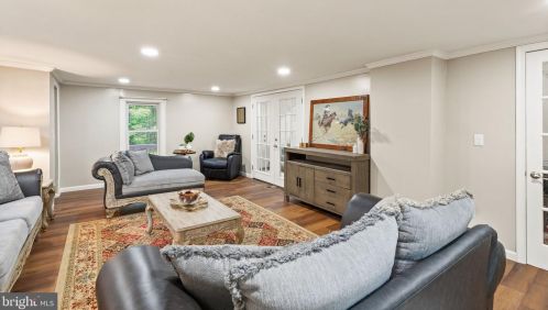 13188 Loyalty Rd, Leesburg VA  20176-6112 exterior