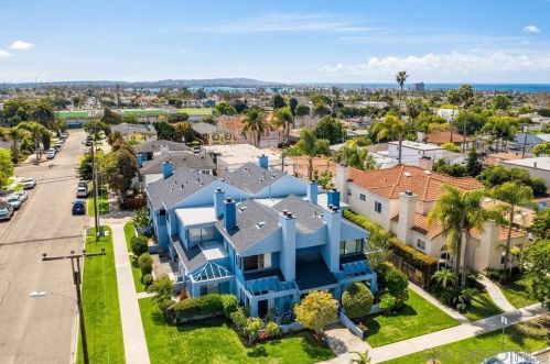 1473 Chalcedony St, San Diego CA 92109-2107 exterior