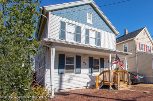 66 4th St, Monmouth Hills, NJ 07732-1637