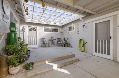 1160 Lily Ave, Sunnyvale, CA 94086-8301
