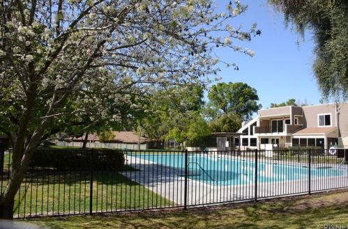 19966 Avenue Of The Oaks, Santa Clarita CA  91321-1387 exterior