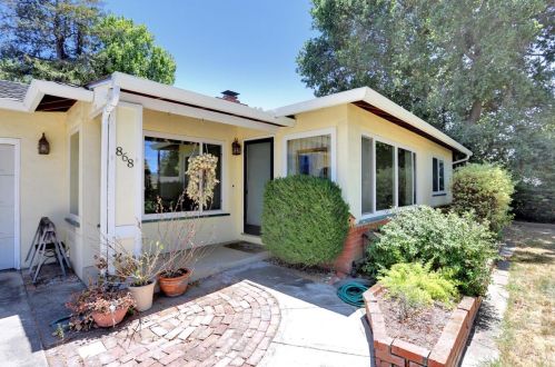 868 Sweetbriar Dr, Campbell, CA 95008-5618