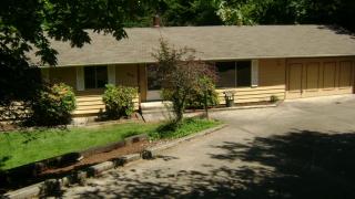 815 15th Ave, Puyallup, WA 98371-7481