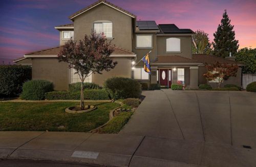 5296 David Ct, Linden, CA 95236-9562