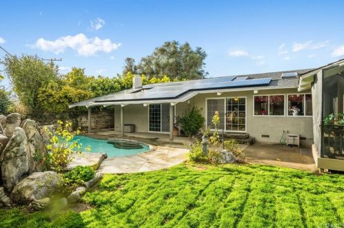 3338 Harvey Way, Lakewood CA  90712-3764 exterior