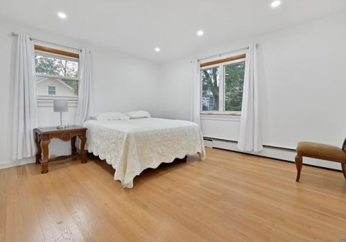 320 Monmouth Ave, N Milford NJ  07646-2026 exterior