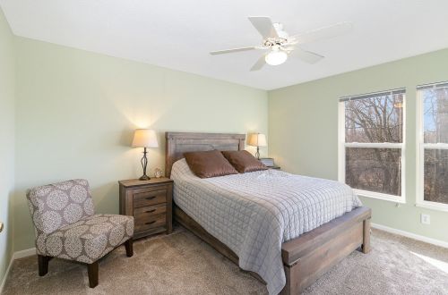 411 Springmill Dr, Newport KY  41076-1947 exterior