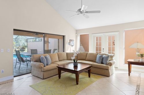 28425 Highgate Dr, Bonita Springs FL  34135-6832 exterior