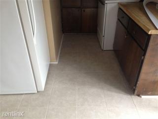 5743 Aftonshire St, Fayetteville NC  28304-2403 exterior