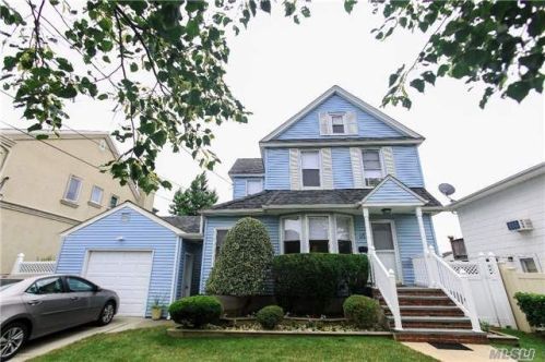 155 Anchor Ave, Rockville Centre, NY 11572-3007