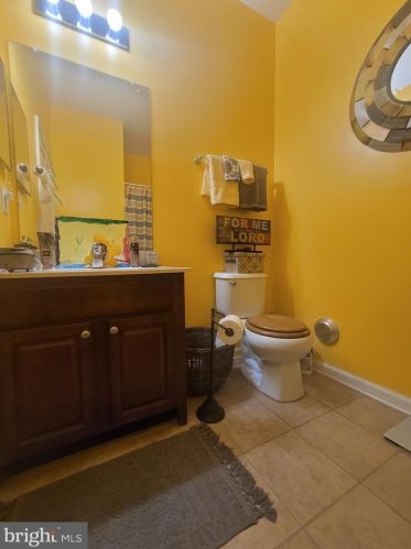 1068 Lamberton St, Trenton NJ 08611-3423 exterior