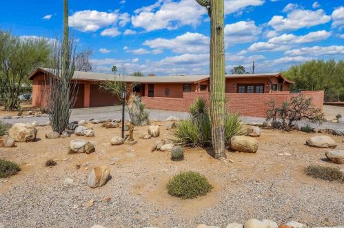 835 Camino De Fray Marcos, Tucson, AZ 85718-1913