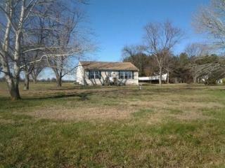 319 Crittenden Rd, Deltaville, VA 23043-2164