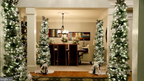 3655 Stonewall Manor Dr, Triangle VA  22172-1432 exterior