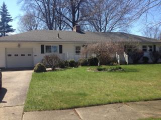524 Franklin Ave, Cuyahoga Falls, OH 44221-1824