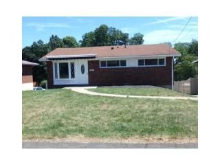 44 Woodridge Dr, Collier Township, PA 15106-3071