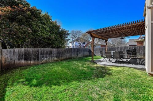 4513 Sandera Ln, Lewisville TX  75028-2038 exterior