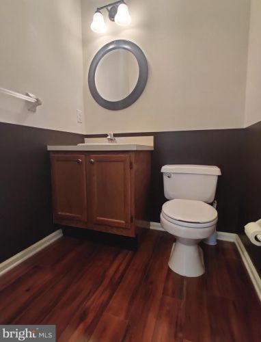 1707 Wharton Rd, Mount Laurel, NJ 08054-5250