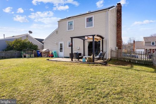 24 Robert Ct, Auburn NJ  08085-1542 exterior