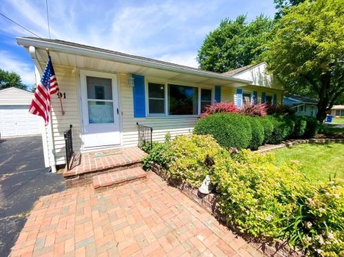 91 Troy Rd, Delaware, OH 43015-1536