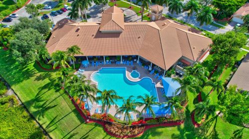 5102 Toscana Trl, Boynton Beach FL  33437-2038 exterior