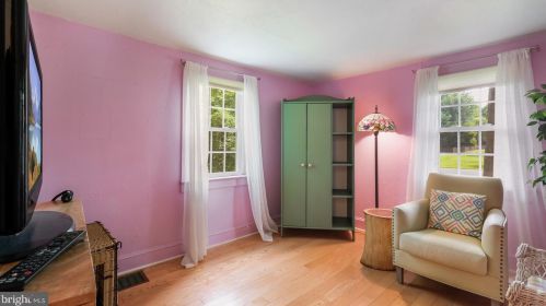 504 Hill Ave, Langhorne PA  19047-3949 exterior