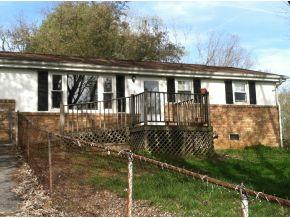 225 Mcfarland Dr, Kingsport, TN 37664-4648