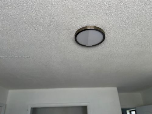 7020 27th Ct, Hollywood FL  33023-3706 exterior