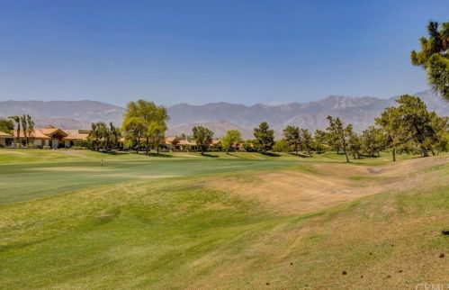 7 Pine Valley Dr, Rancho Mirage CA  92270-1606 exterior